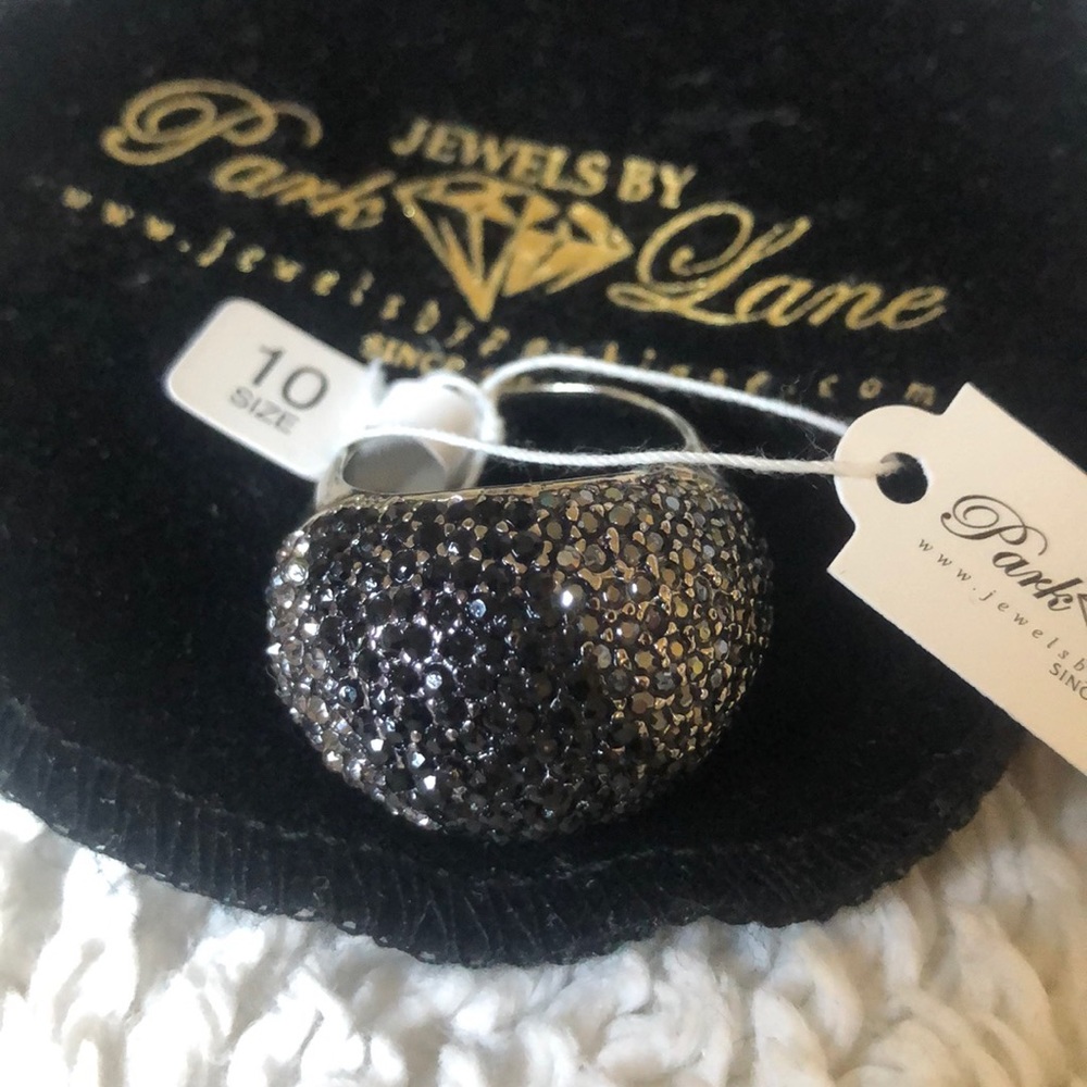 NWT Gorgeous Ring from Park Lane